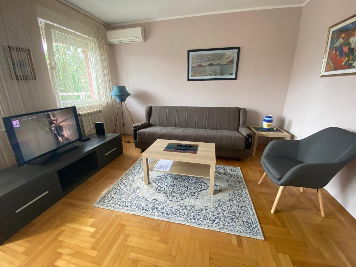 Hill Apartment Bělehrad Exteriér fotografie